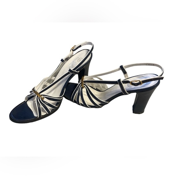 Vintage Italian Golo Navy and White Strappy Slingback Heels, Size 8AA (Narrow) - Picture 1 of 8